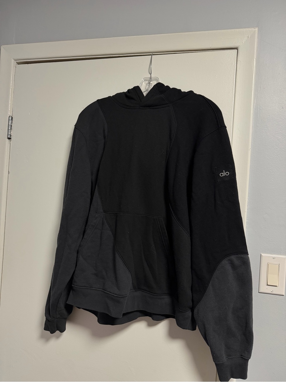 Alo yoga make waves hoodie